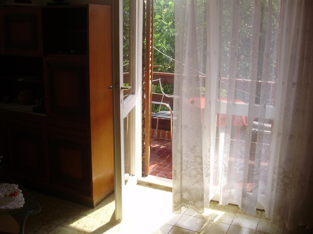 Apartments Draga Zaboric Rum bild